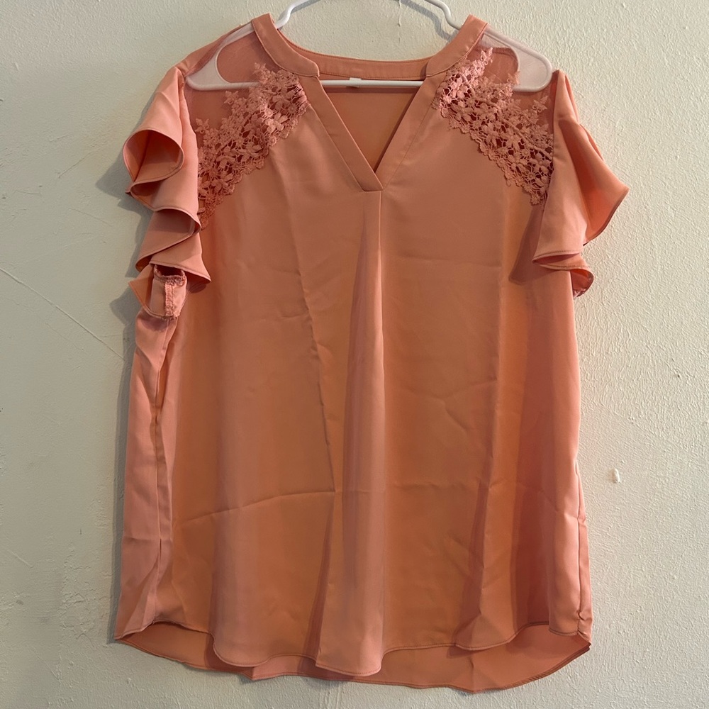 NWOT XL Peach‎ Pink Flutter Sleeve Lace Accent V Neck Blouse